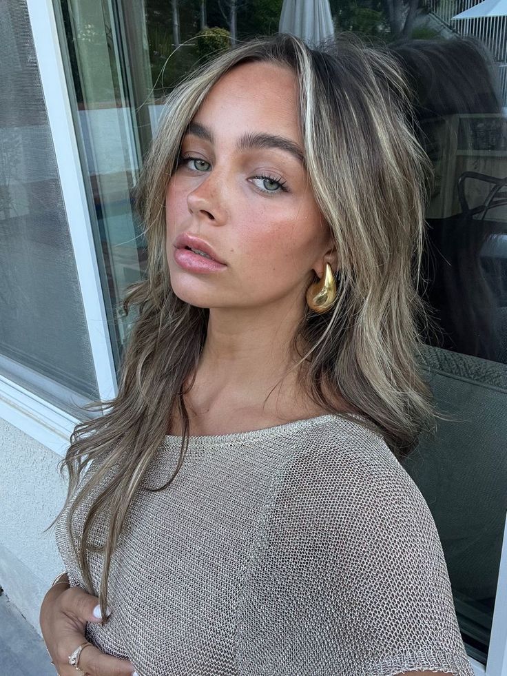 مش نقره ای در پرطرفدارترین رنگ مو مش در بهترین سالن زیبایی کرج