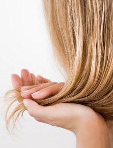 کراتینه مو برای جدیدترین روش های تقویت و جلوگیری از ریزش مو در بهترین سالن زیبایی کرج