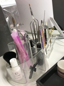 ایزارهای بهداشتی برای دانستنی‌های مراقبت بعد از کاشت ناخن در کرج