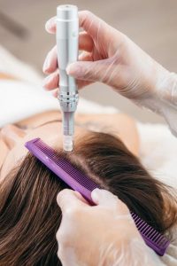 پروتئین تراپی مو در انواع روش‌های احیای مو در بهترین سالن زیبایی کرج