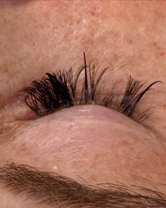 آسیب دیدگی مژه در نکات طلایی برای ماندگاری اکستنشن مژه در کرج