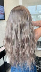 مدل خاکستری روشن در 10مدل رنگ مو روشن بدون دکلره کرج