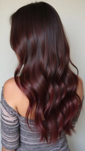 شکلاتی تیره در جدیدترین مدل‌های رنگساژ مو در کرج